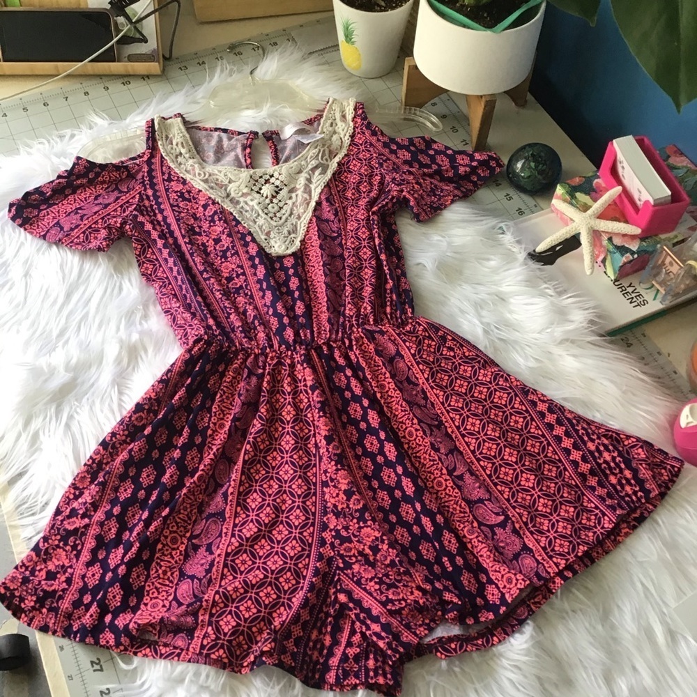 Girls cold shoulder romper - Picture 2 of 6